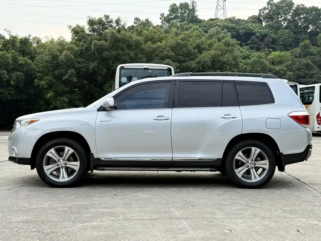 Toyota Highlander — миниатюра 4