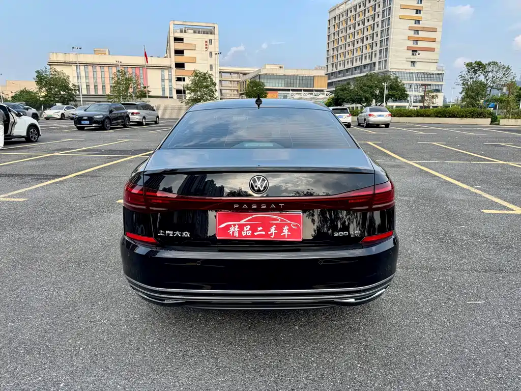 Volkswagen Passat — миниатюра 12