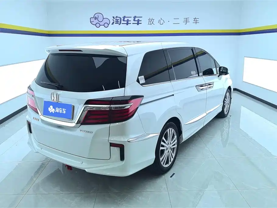 Honda Elysion 2016 2.4L