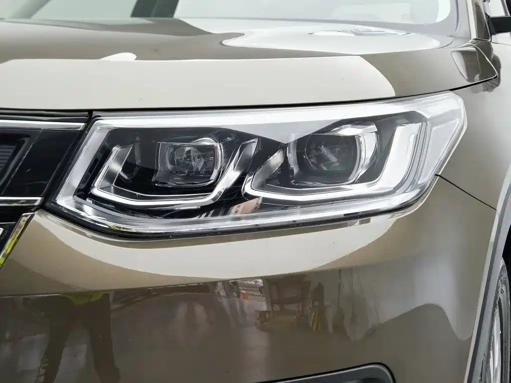 Changan CS95 — миниатюра 7