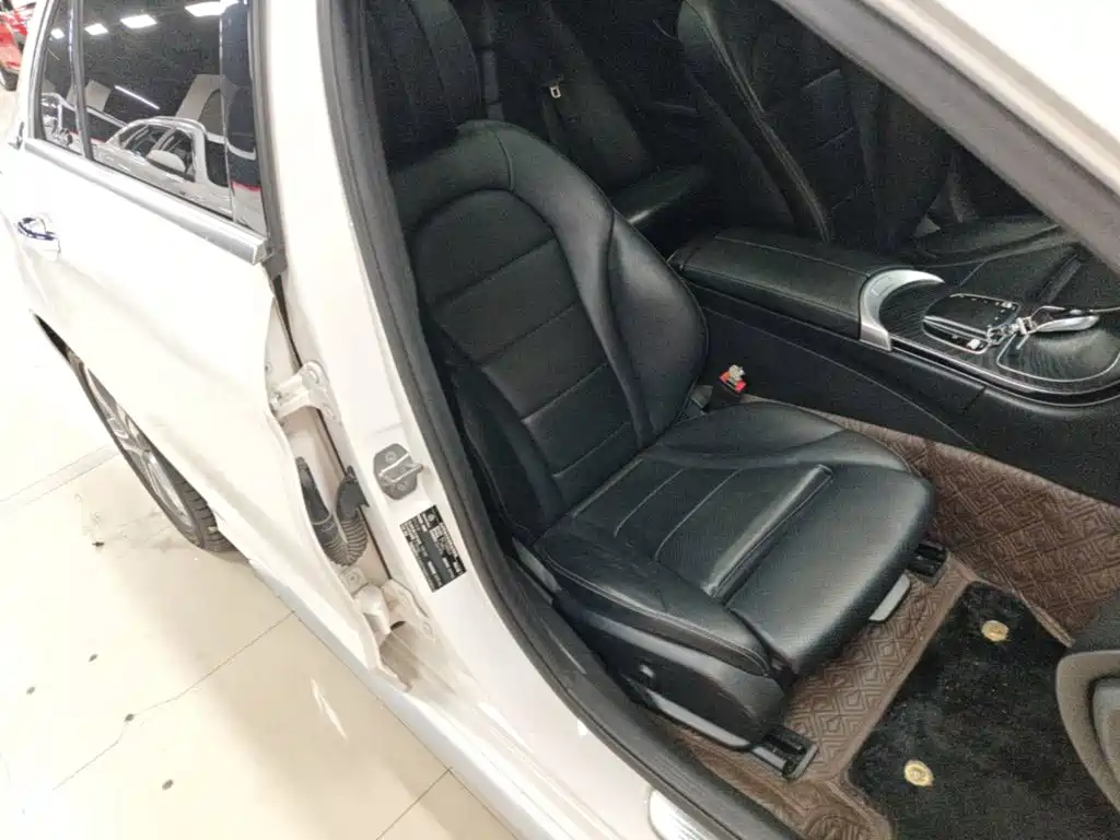 Mercedes-Benz C-Class — миниатюра 25