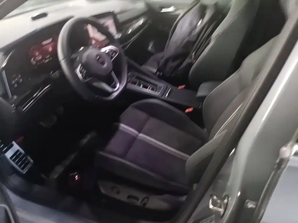 Volkswagen Golf — миниатюра 15