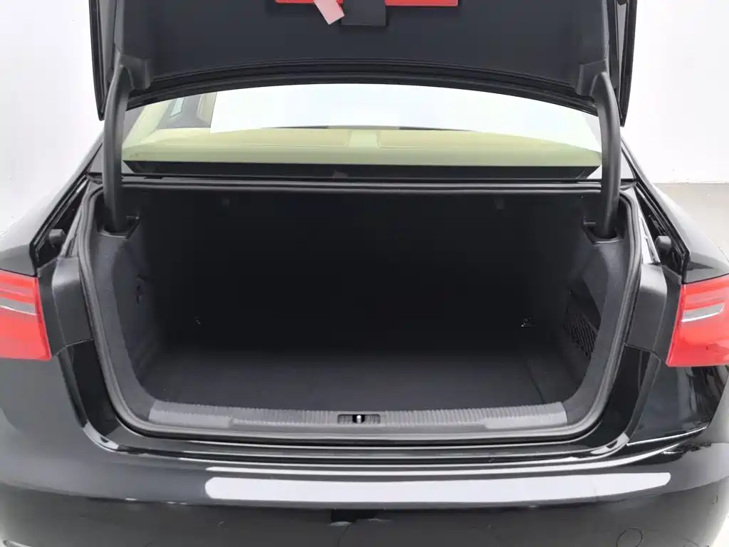 Audi A6L — миниатюра 16