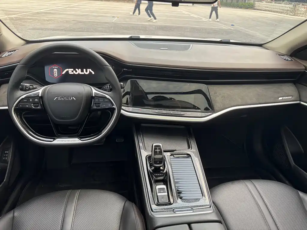 DONGFENG YI HYUN MAX