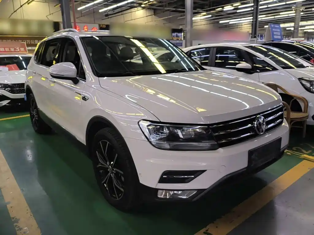 Volkswagen Tiguan L — миниатюра 4