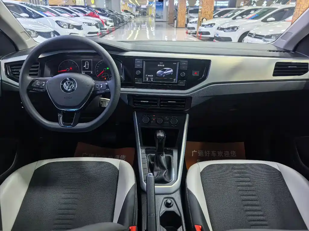 Volkswagen Polo — миниатюра 5