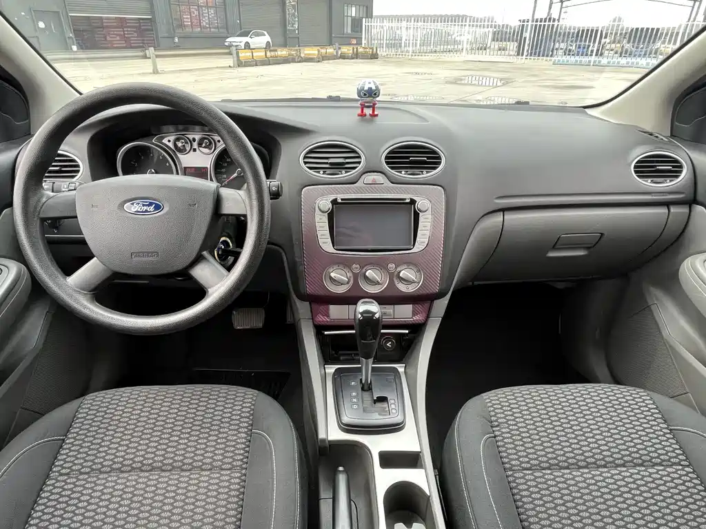 Ford Focus — миниатюра 26