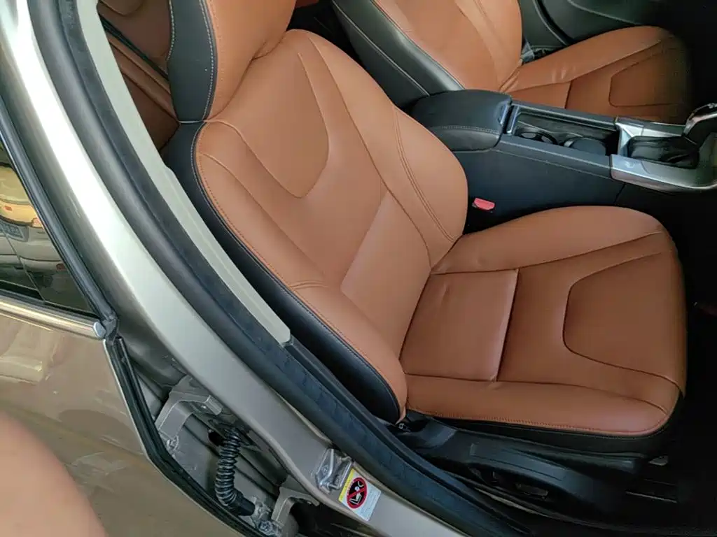 Volvo S60 — миниатюра 25
