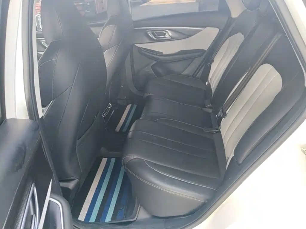 BAIC EU5 Plus — миниатюра 17
