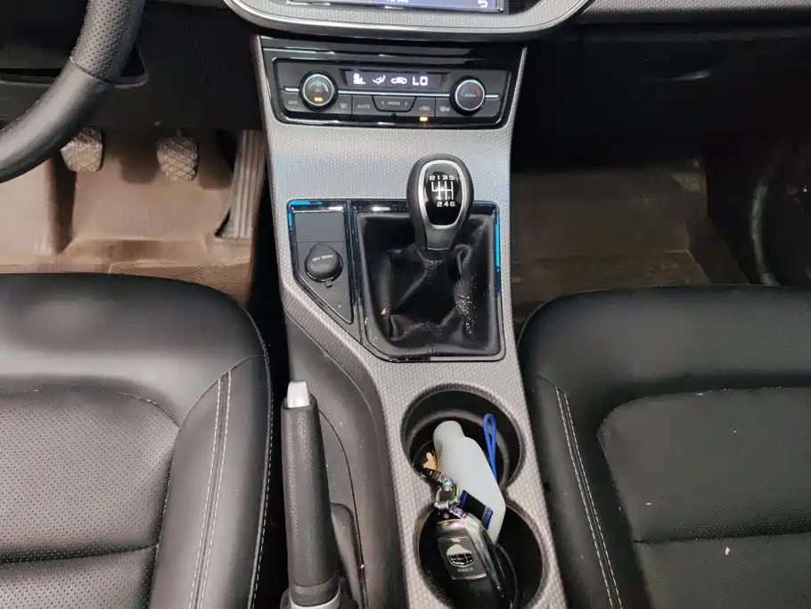 Geely Emgrand GS — миниатюра 16