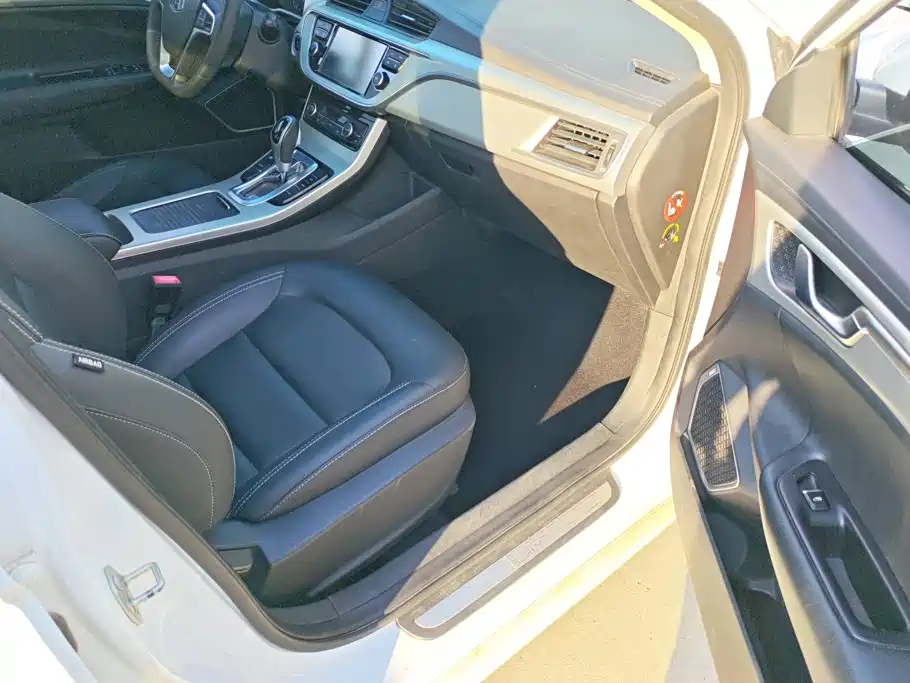 Geely Emgrand GL — миниатюра 8