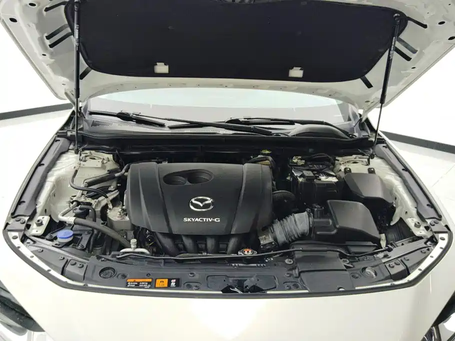 Mazda 3 Axela — миниатюра 10