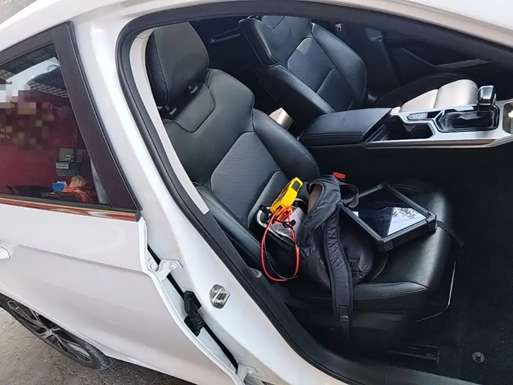 Geely Emgrand — миниатюра 25