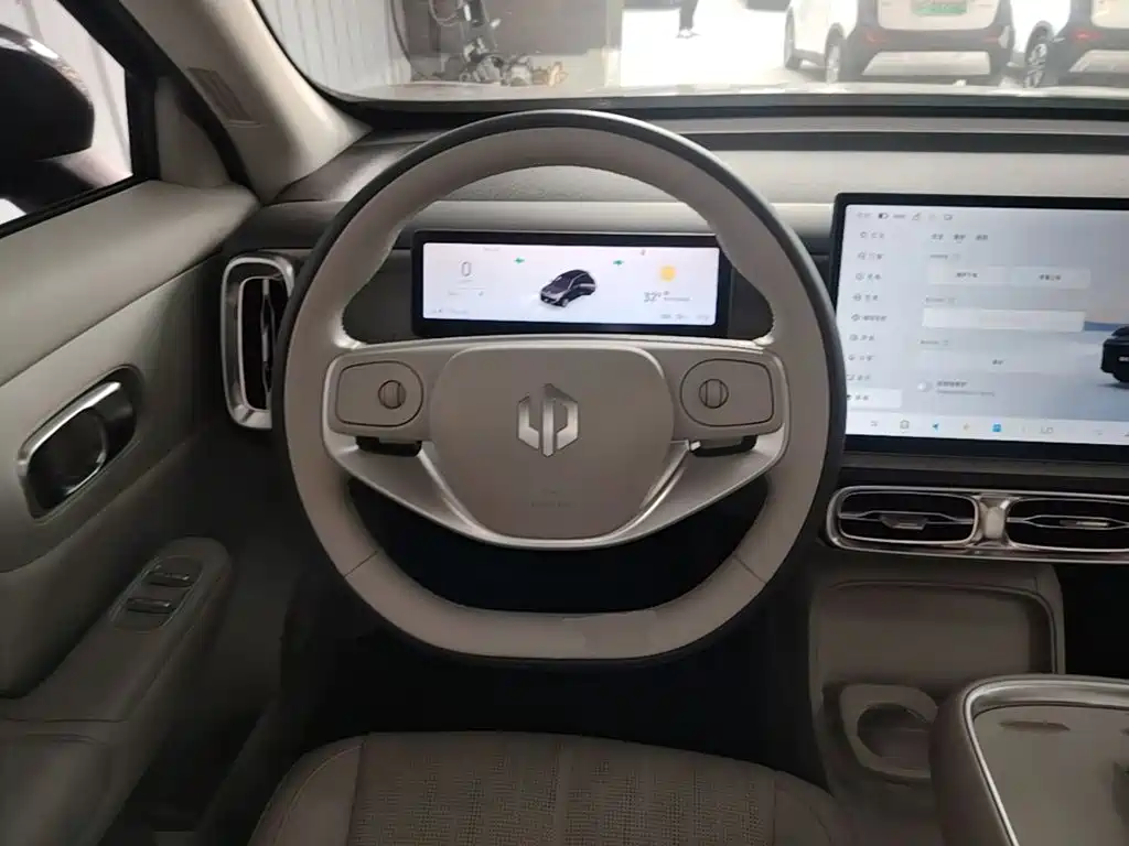Leapmotor Leapmotor B10 — миниатюра 11