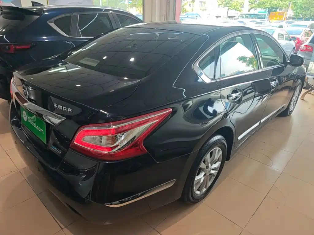 Nissan Teana — миниатюра 7