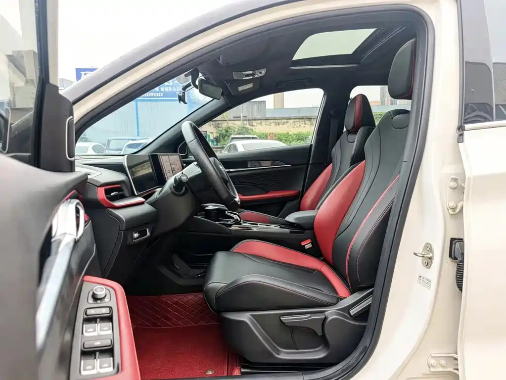Geely Binyue — миниатюра 8