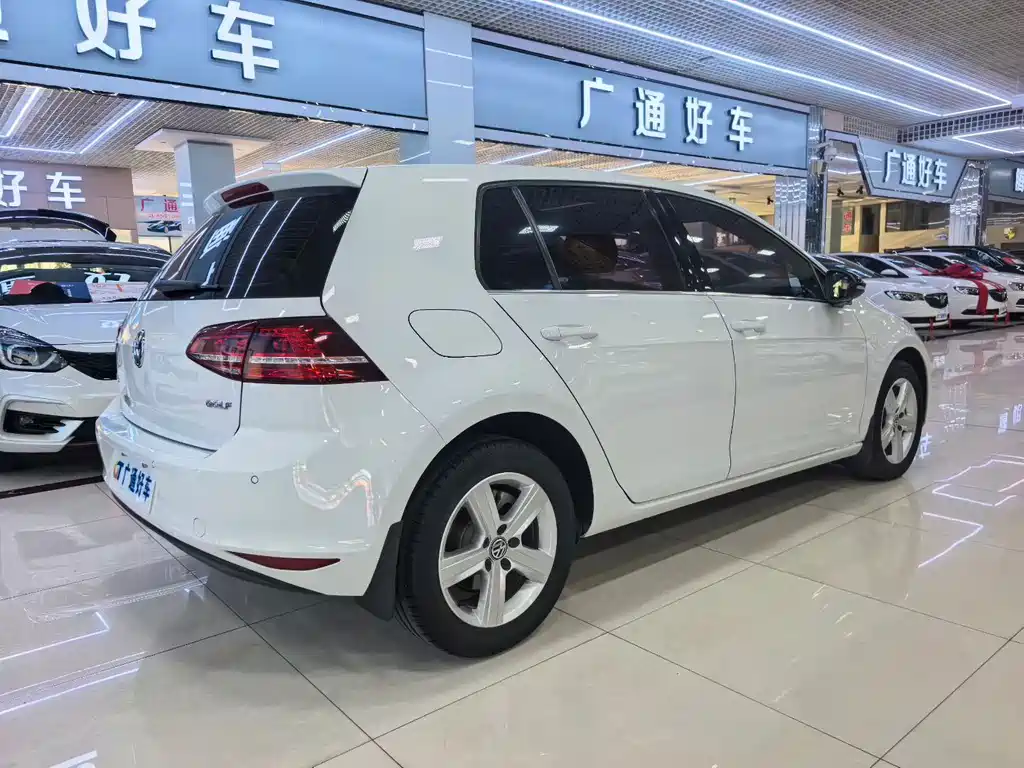Volkswagen Golf — миниатюра 8