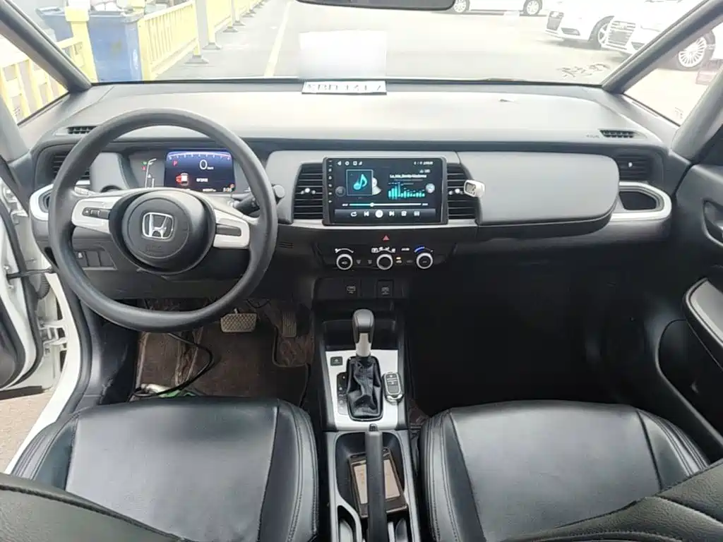 Honda Fit — миниатюра 10