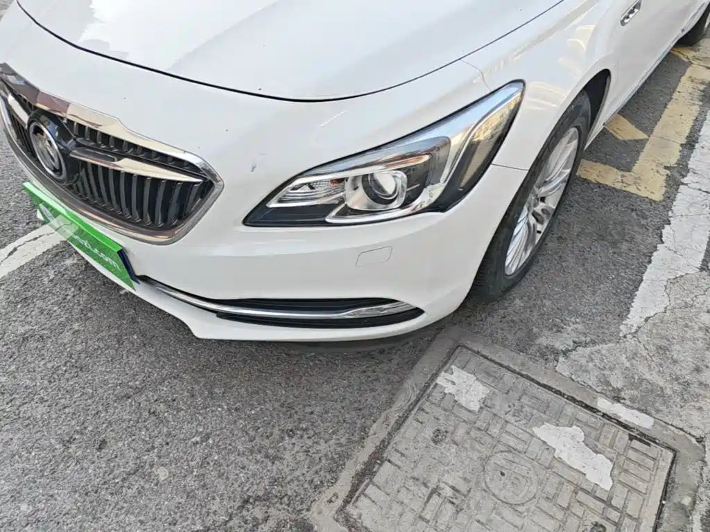 Buick LaCrosse — миниатюра 24
