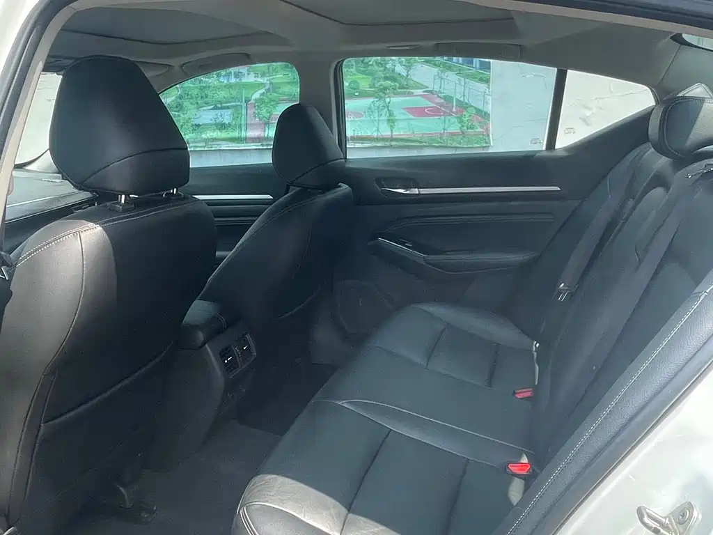 Nissan Teana — миниатюра 5