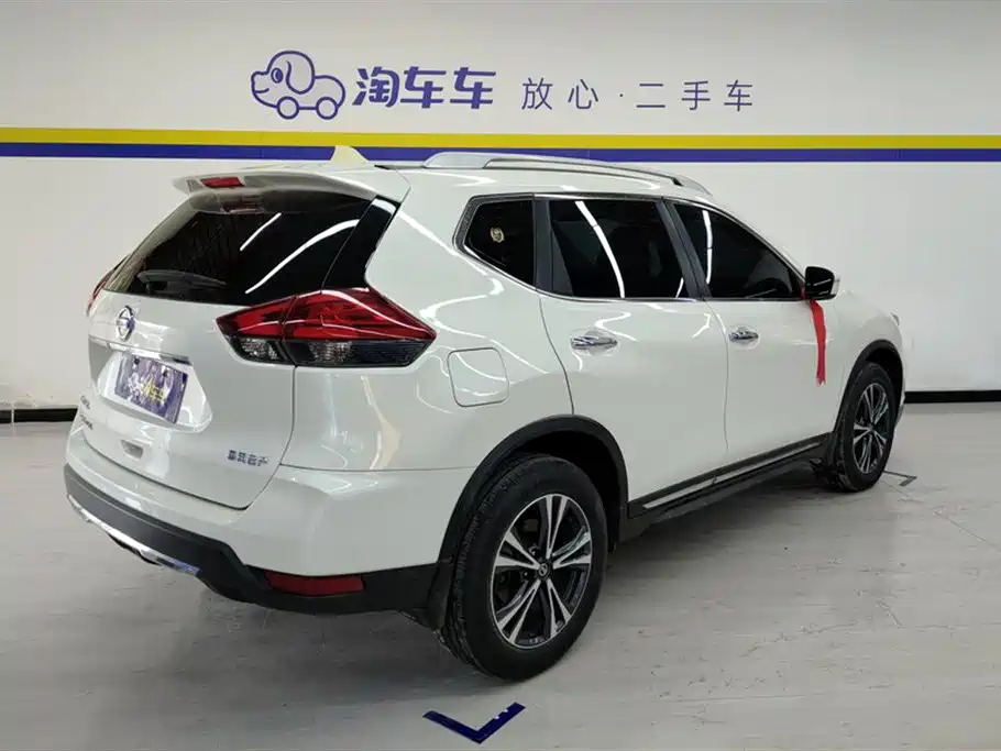 NISSAN QIJUN