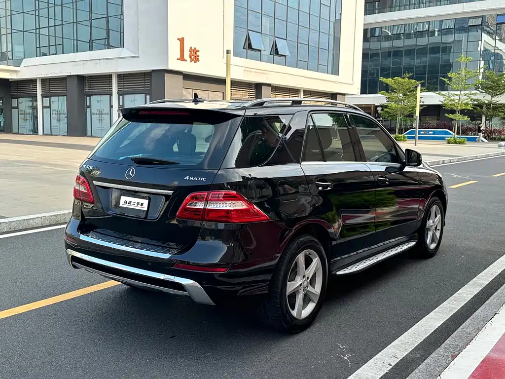 Mercedes-Benz M-Class — миниатюра 4