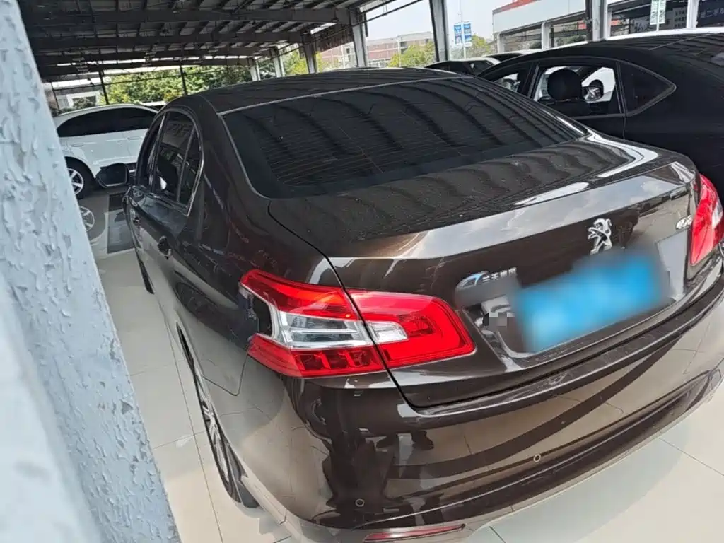 Peugeot 408 — миниатюра 5