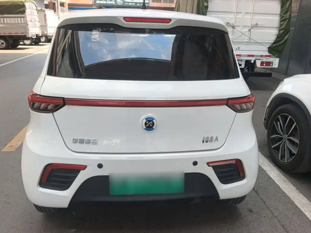 Xinri 华晨新日i03A — миниатюра 6