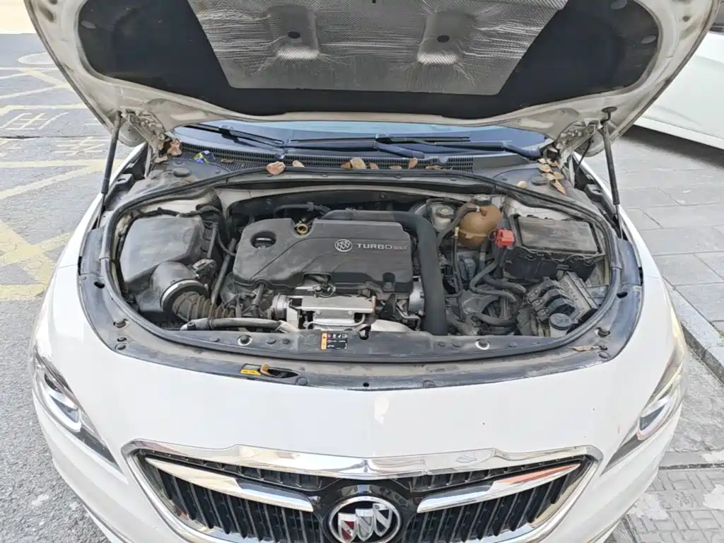 Buick LaCrosse — миниатюра 20