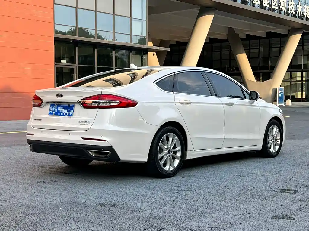 Ford Mondeo — миниатюра 4