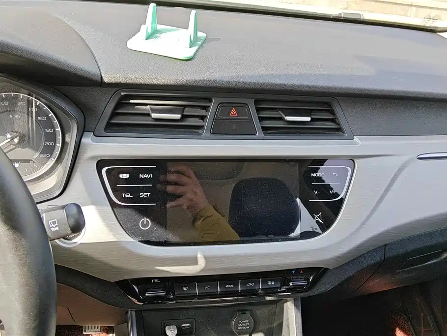 GEELY AUTOMOBILE VISION X3