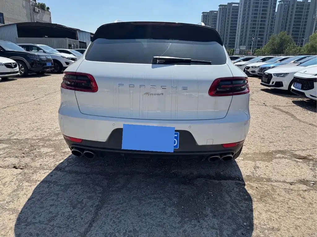 Porsche Macan — миниатюра 5
