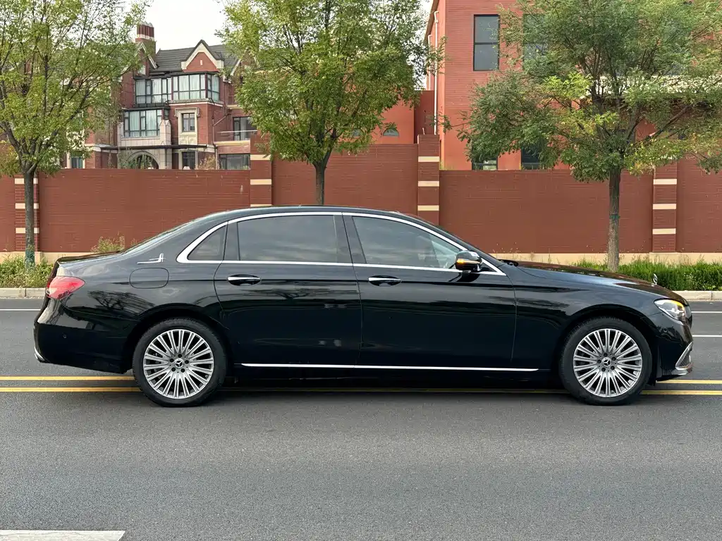Mercedes-Benz E-Class E 2022 E 300 L Luxury