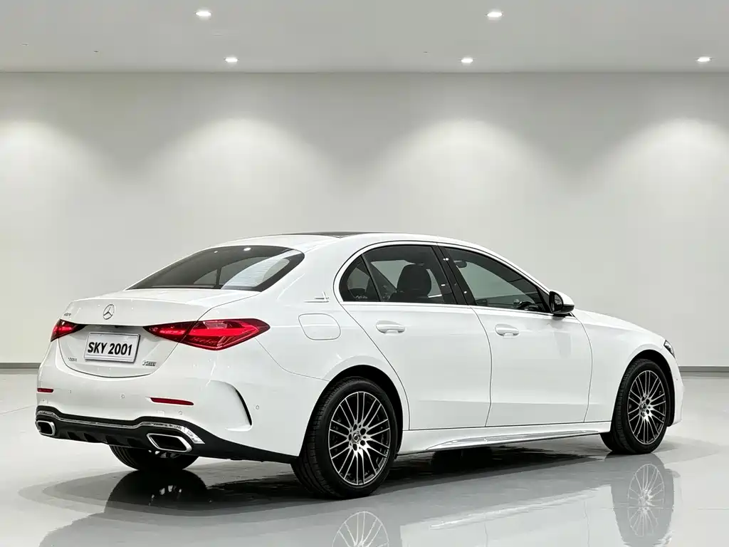 Mercedes-Benz C-Class — миниатюра 4