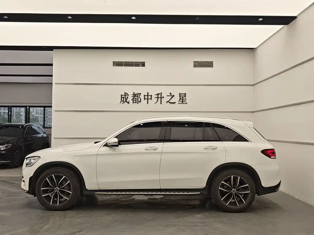 Mercedes-Benz GLC 2022 GLC 260 L 4MATIC Luxury
