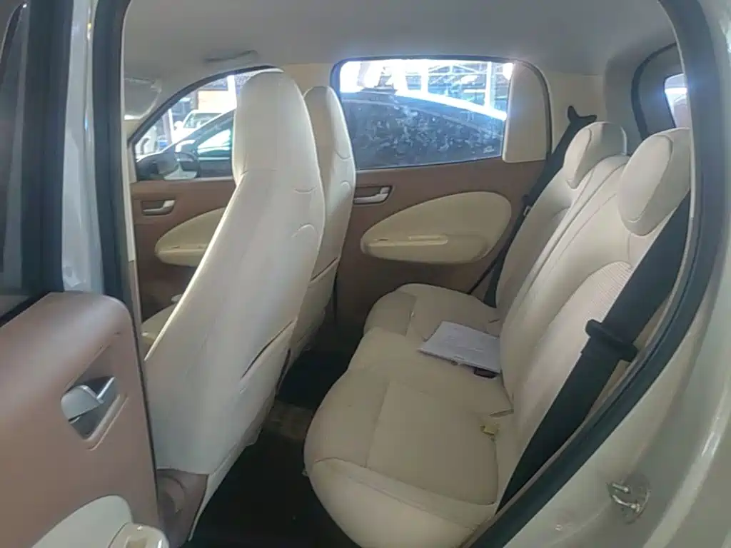 Wuling MINIEV — миниатюра 17