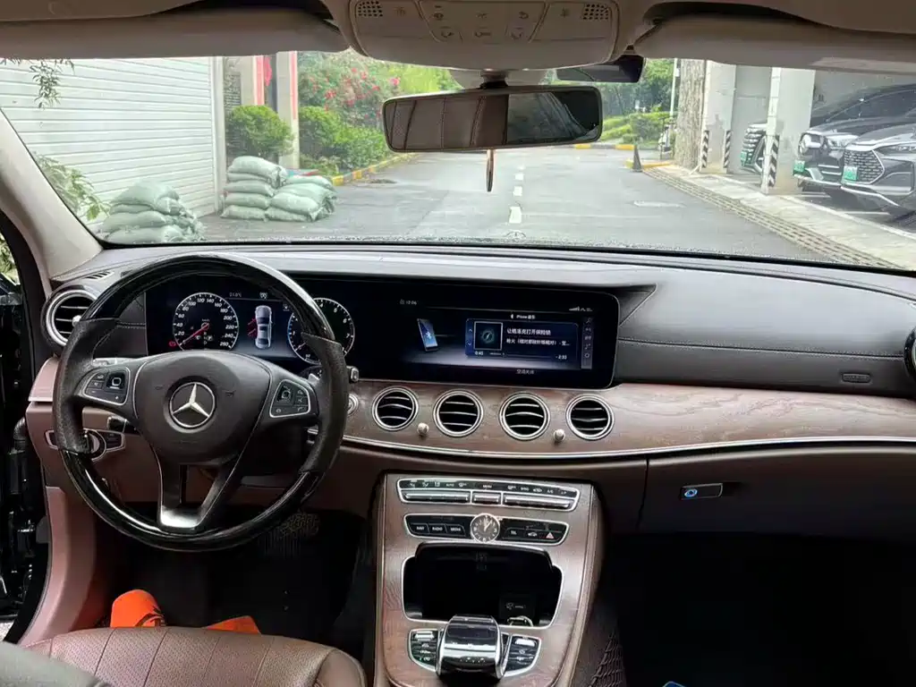 Mercedes-Benz E-Class E 2016 E 300 L Luxury