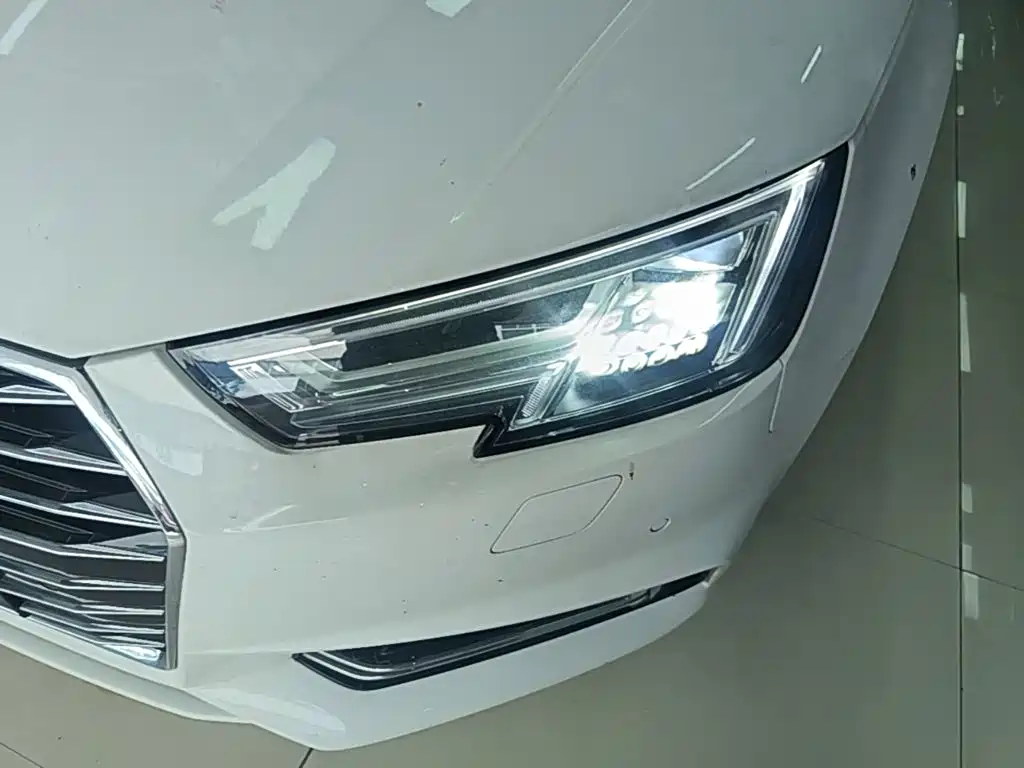 Audi A4L — миниатюра 24