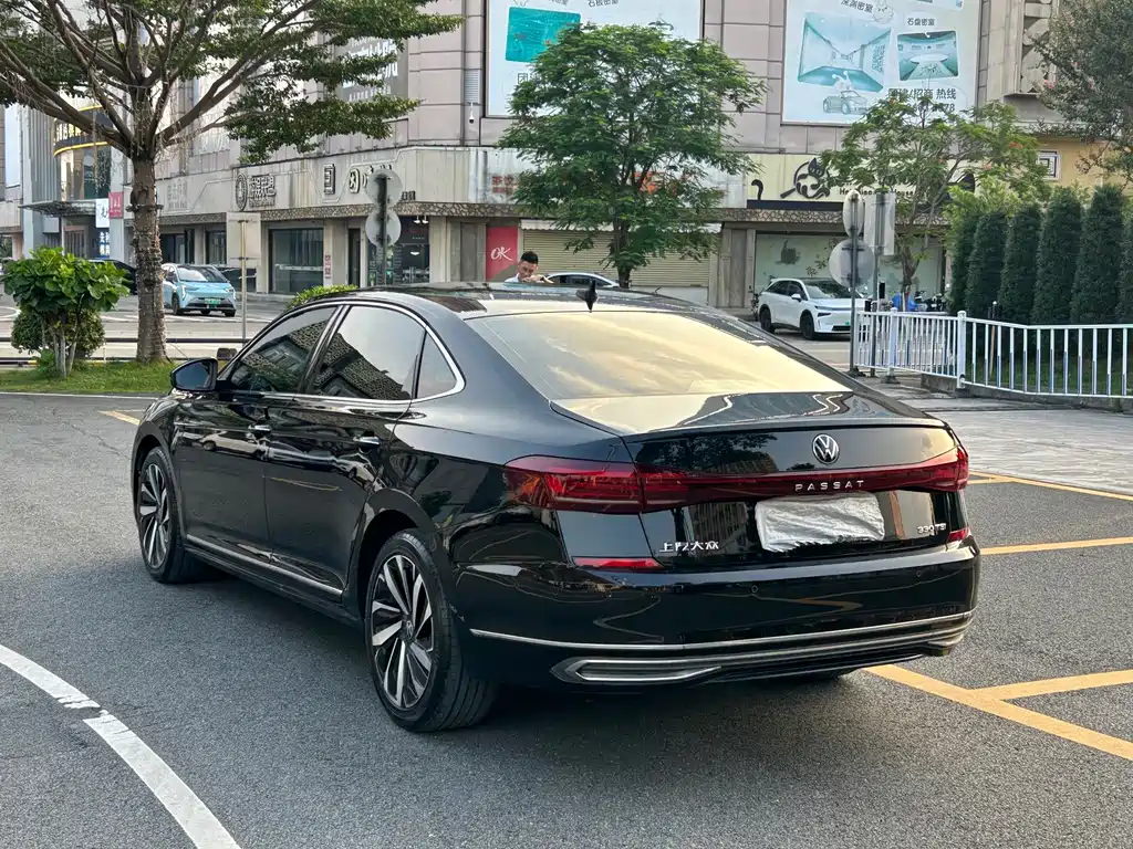 Volkswagen Passat — миниатюра 6