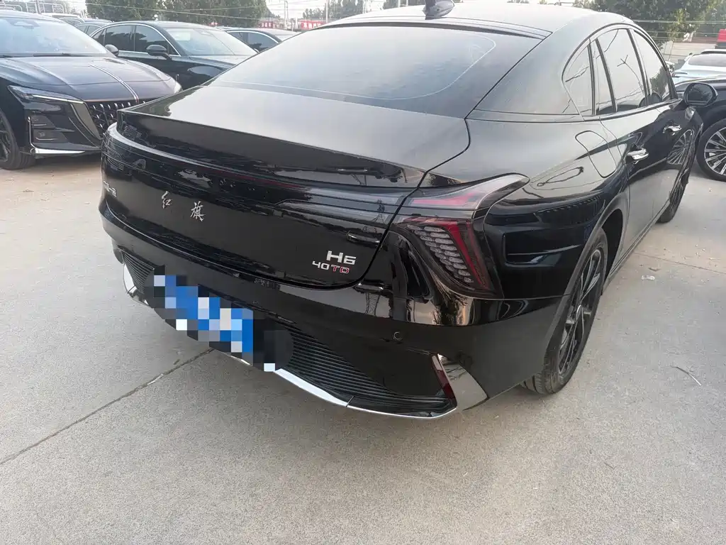Hongqi Hongqi H6 — миниатюра 6