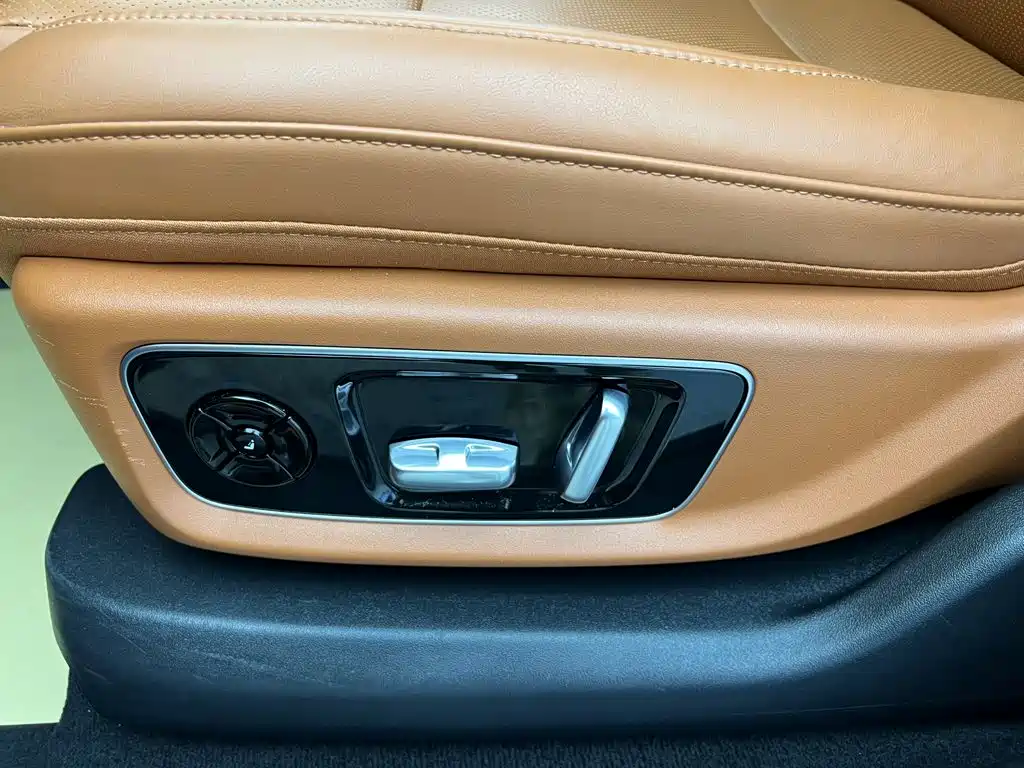 Li Auto Li L9 — миниатюра 50