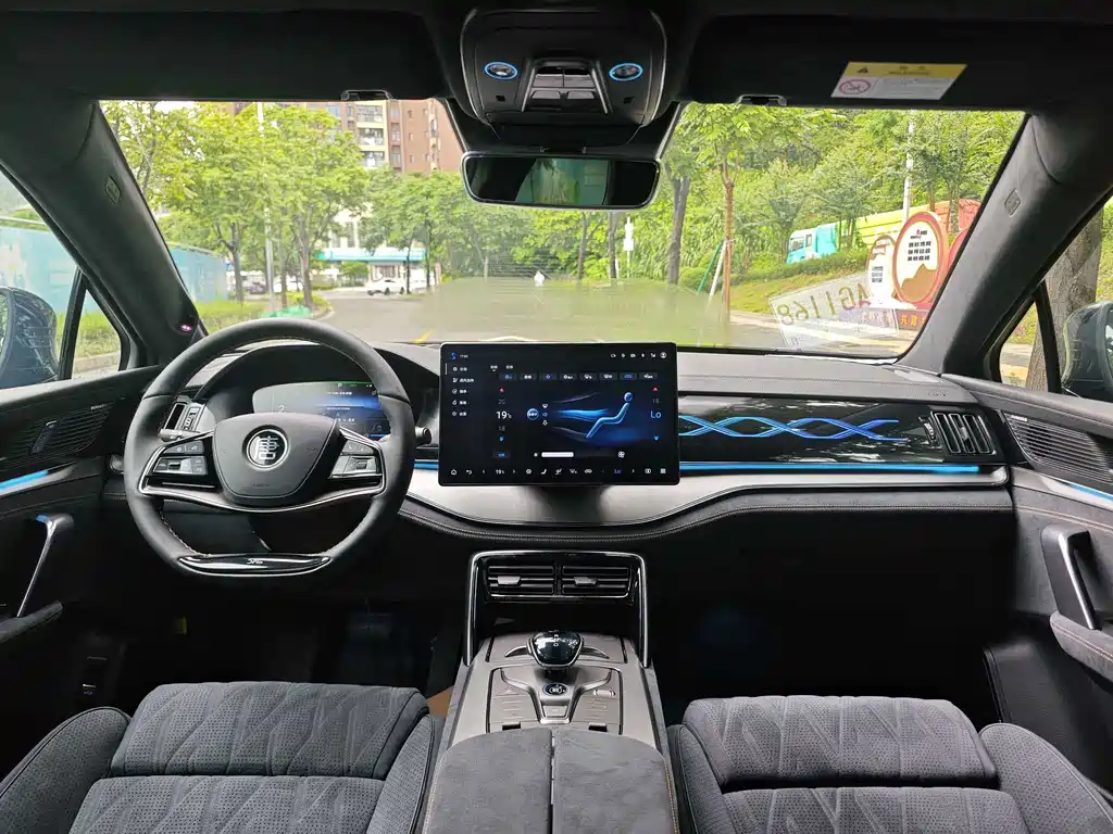 BYD Tang New Energy — миниатюра 22