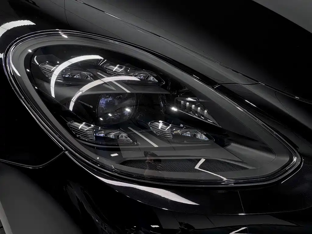 PORSCHE PANAMERA NEW ENERGY