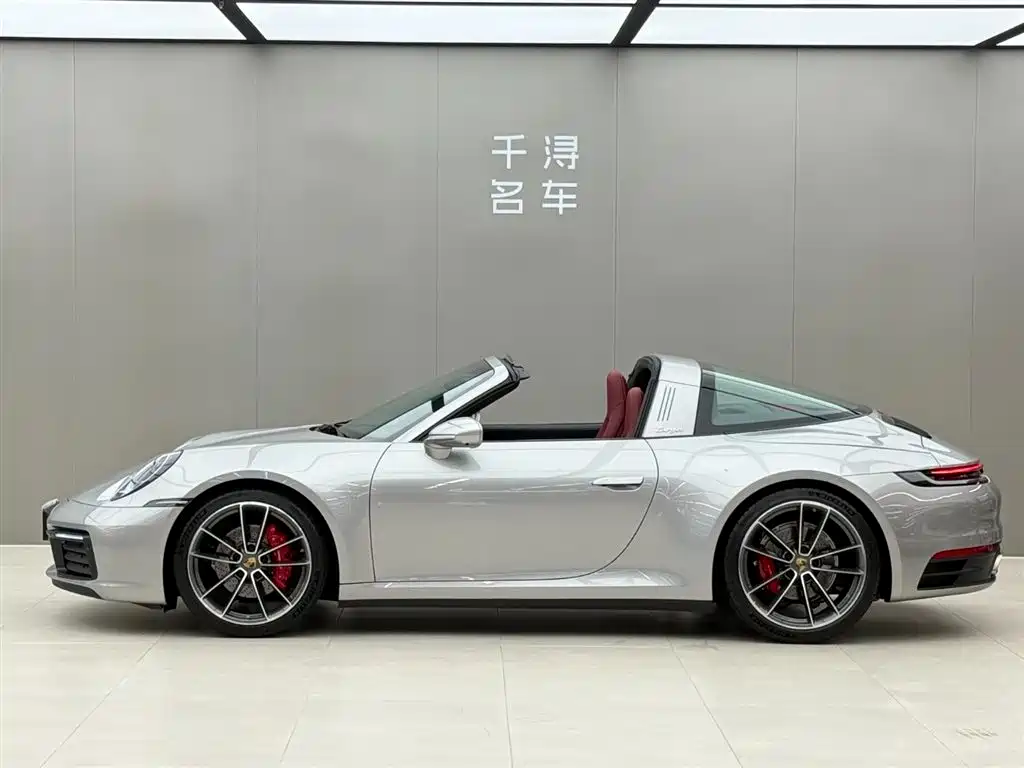 Porsche 911 2023 Targa 4 3.0T