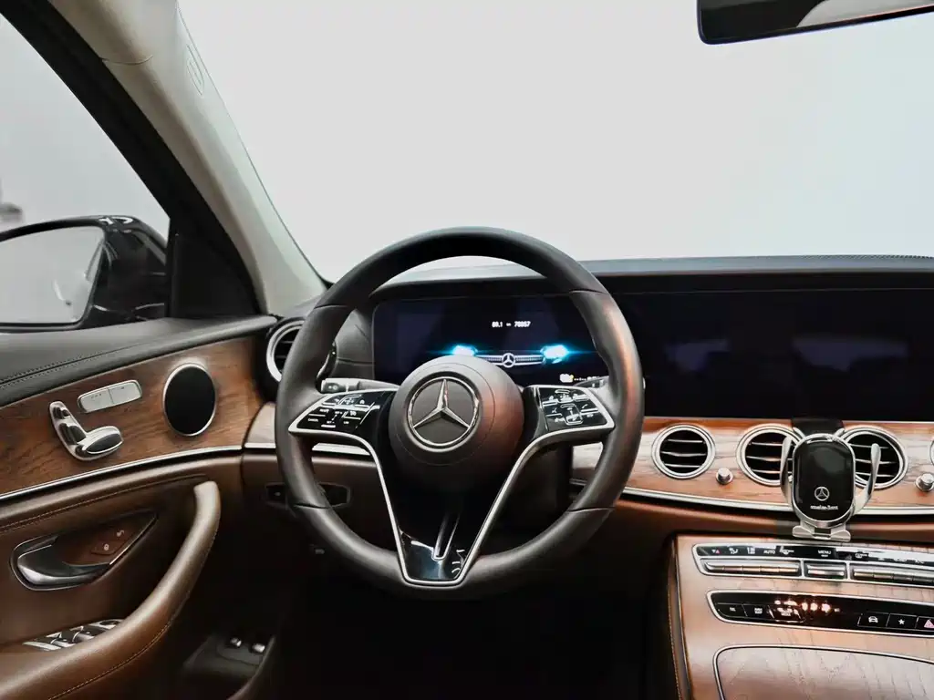 Mercedes-Benz E-Class New Energy E 350 e L Plug-in Hybrid Sedan, фото 13