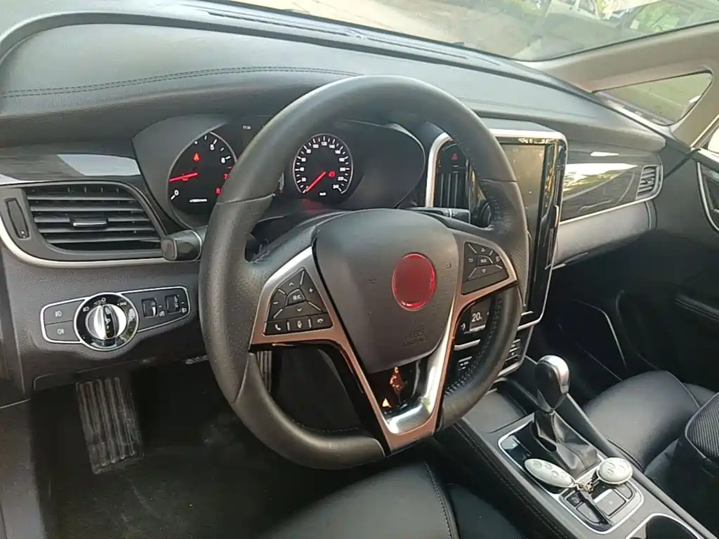BYD MAX — миниатюра 11