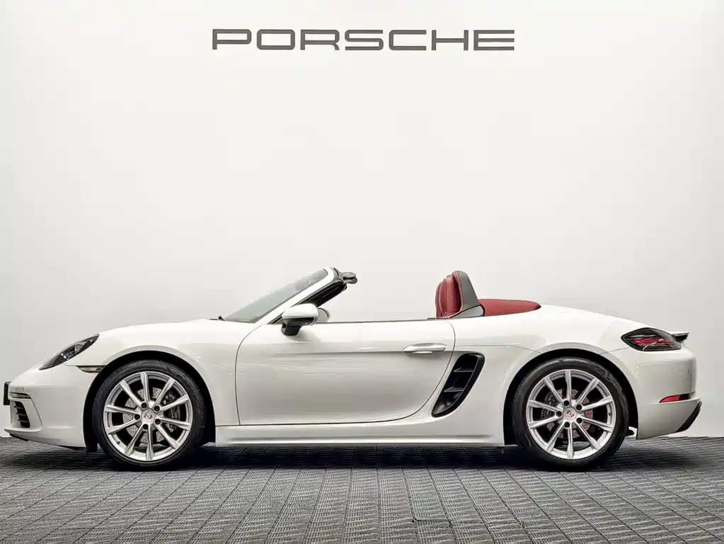 Porsche 718 2021 Boxster 2.0T