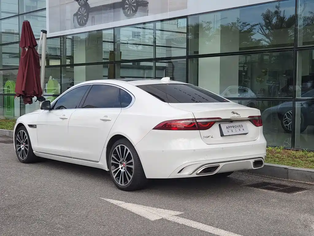 Jaguar XFL 2022 XFL 2.0T P250 Premium Luxury