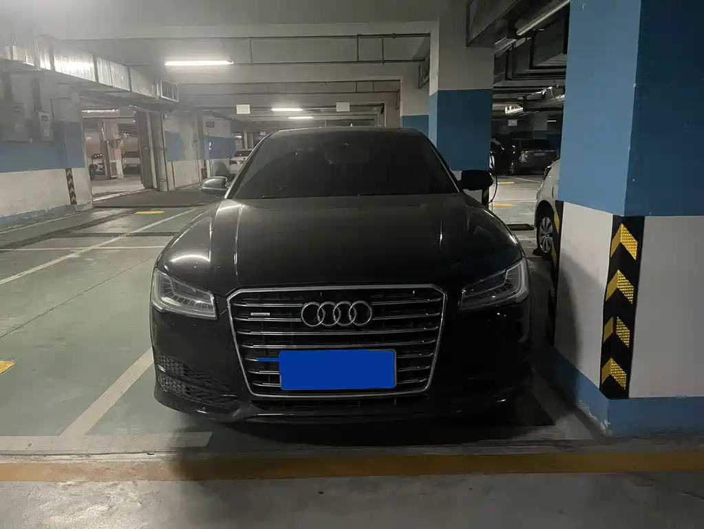 Audi A8 — миниатюра 4