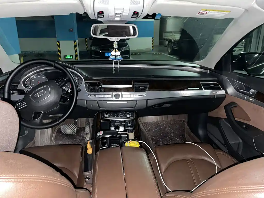 Audi A8 — миниатюра 2
